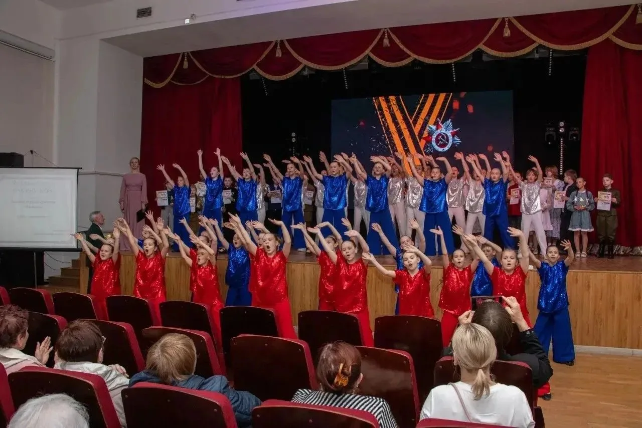💫 В ДДиЮ «Факел» состоялся Открытый фестиваль-конкурс вокального мастерства детей и молодёжи «Песня 