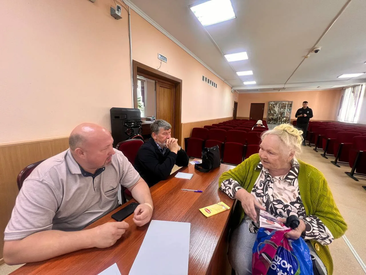 Сегодня вместе с моим товарищем, помощником депутата Госдумы А. В. Корниенко Антоном Ва...