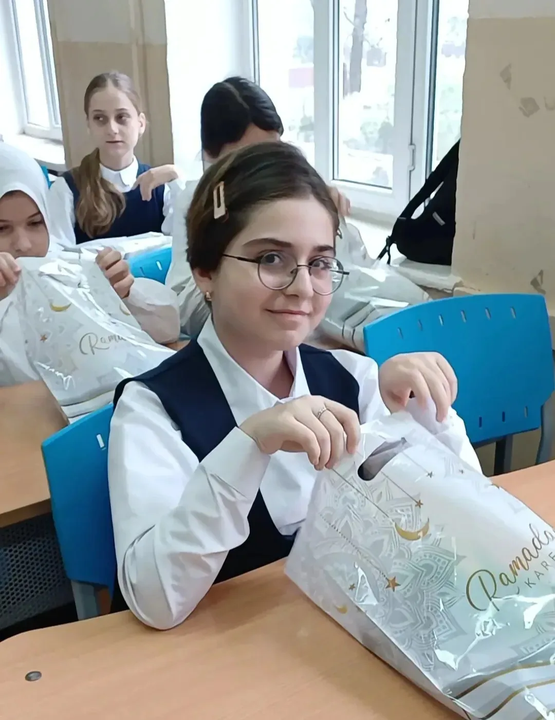 Ураза‑байрам: учим доброте и радости 🤝🌙  Этот праздник — один из самых светлых и долгожданных в году