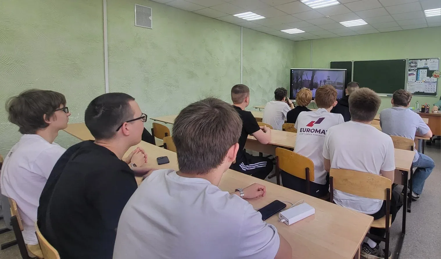🔹 Традиции и важные разговоры  🇷🇺 Сегодня состоялась традиционная церемония поднятия государственных