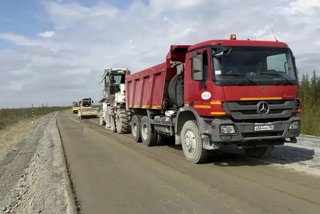🛣 Дорога Надым – Салехард становится ещё лучше

Ямальские дорожники приступили к очередному этапу р