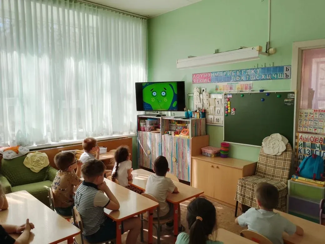 Планета Земля – наш общий дом! Каждый человек, живущий на этой прекрасной планете, должен заботливо 