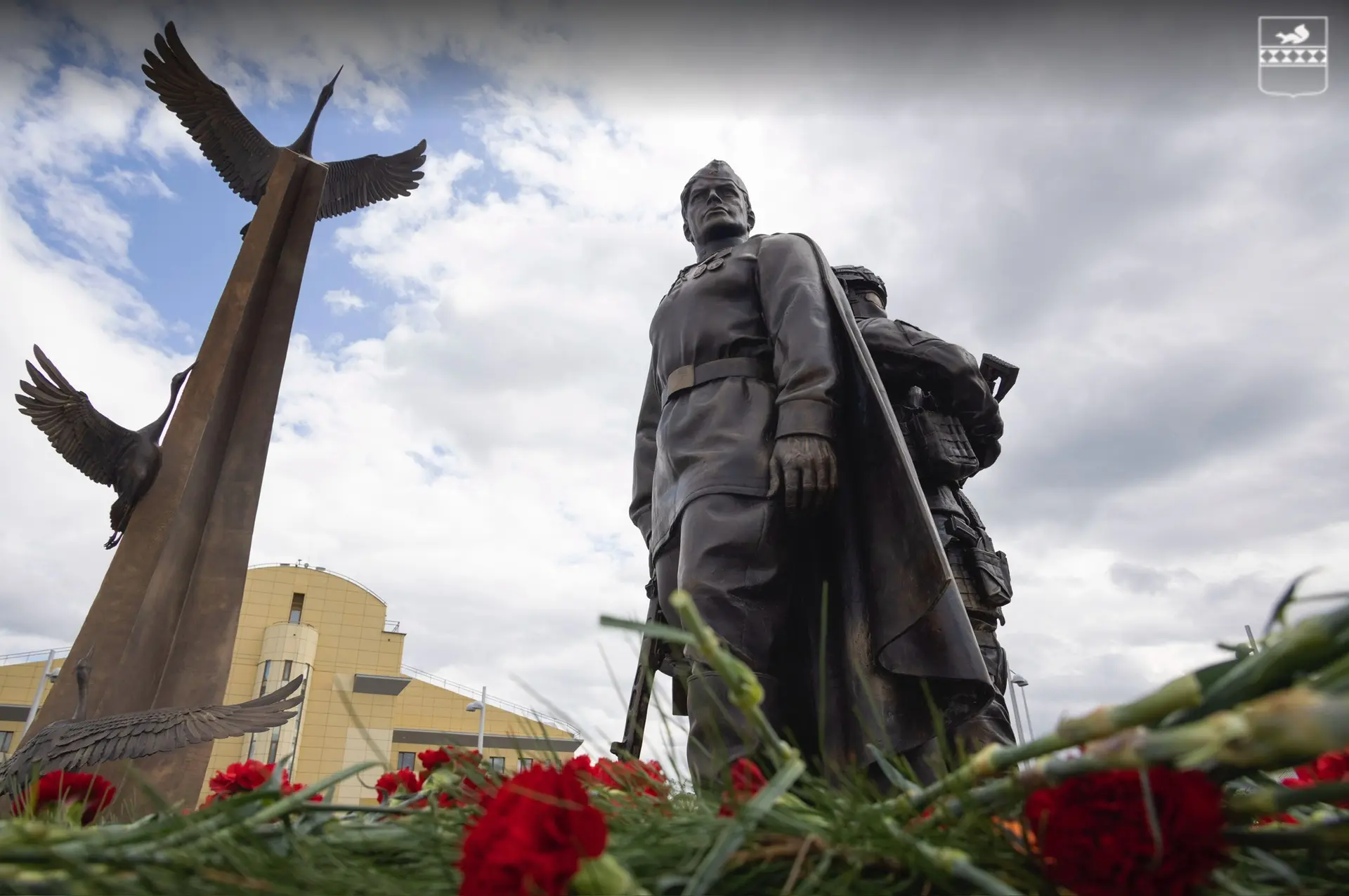 Друзья, напоминаем, сегодня в 11:00 в Тарко-Сале у мемориала «Спираль времени» — акция памяти, посвя
