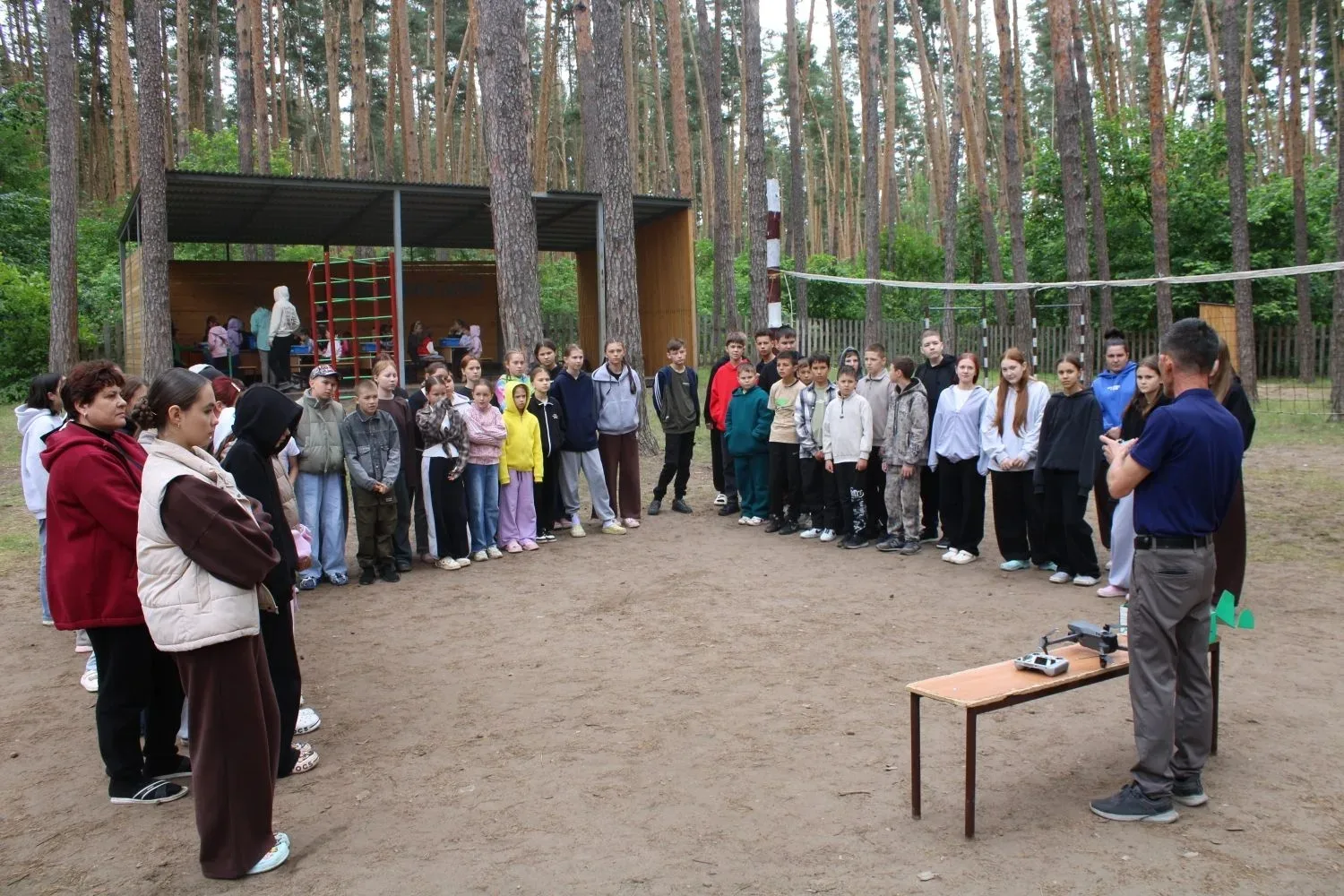Сегодня педагоги дополнительного образования МБУДО "Центра внешкольной работы" провели серию познава