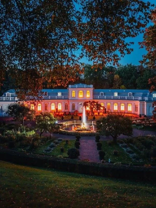 😍Так выглядит осень в Петергофе