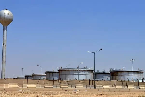 ОАЭ осудили атаку беспилотников, запущенных с территории Ирака по нефтяным объектам в Саудовской Ара