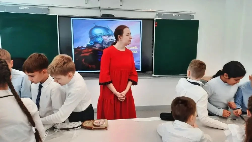 #ЯркиеСтраницыИсторииНашегоОтечества  📚 Сегодня в нашем 3 «Б» классе прошёл удивительный урок в рамк