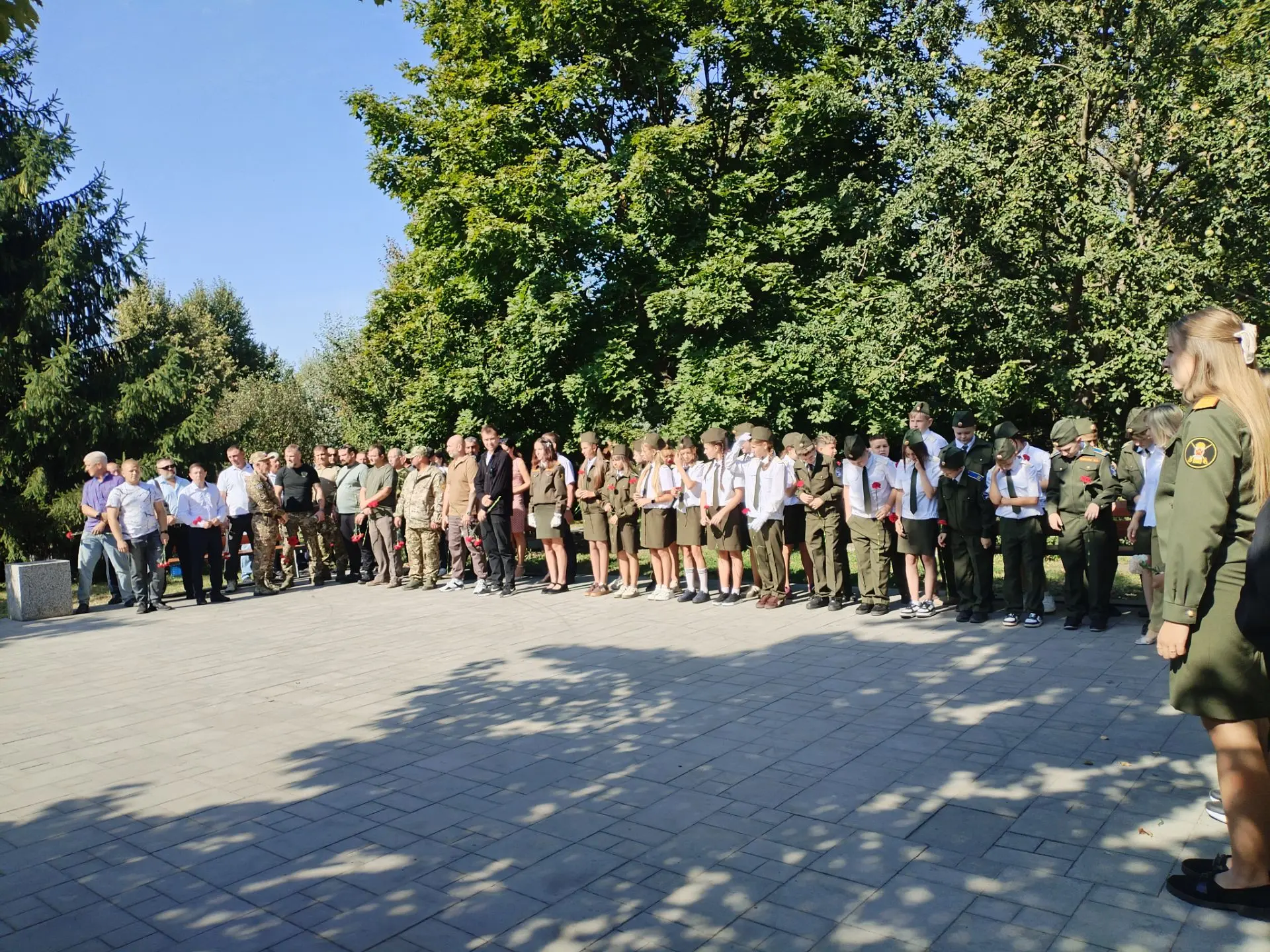 🍁🕊️ Сегодня в парке культуры и отдыха прошёл митинг памяти участников специальной вое...