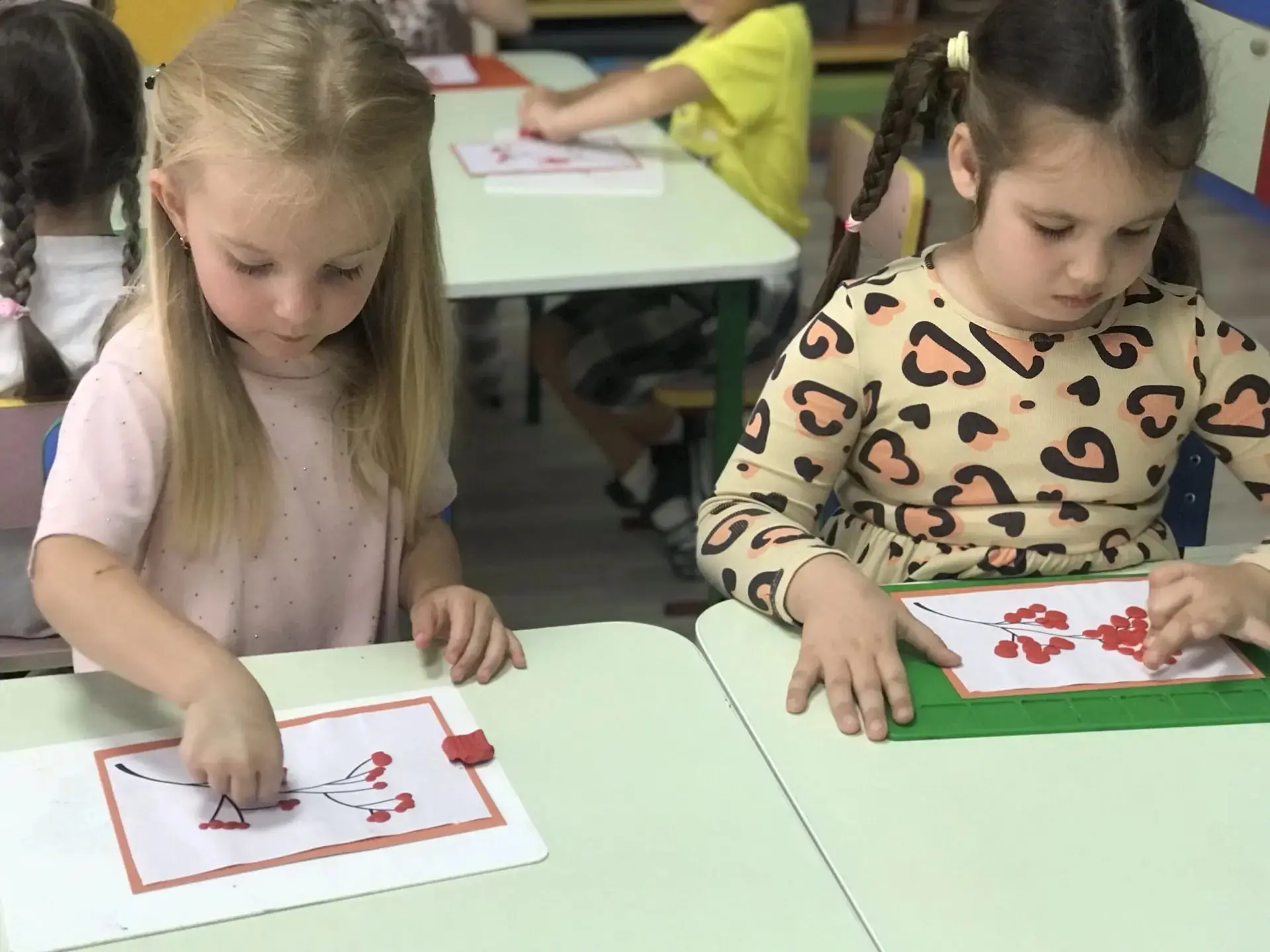🖍Наиболее эффективно художественно-творческие способности  детей развиваются в разных ...
