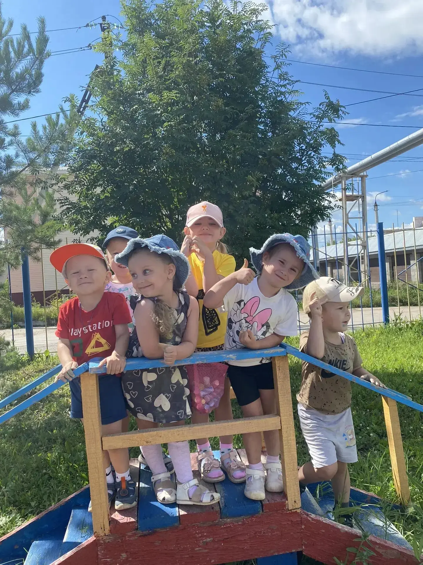 🌞 Лето — это солнце, улыбки и счастливые глаза детей! 🌞