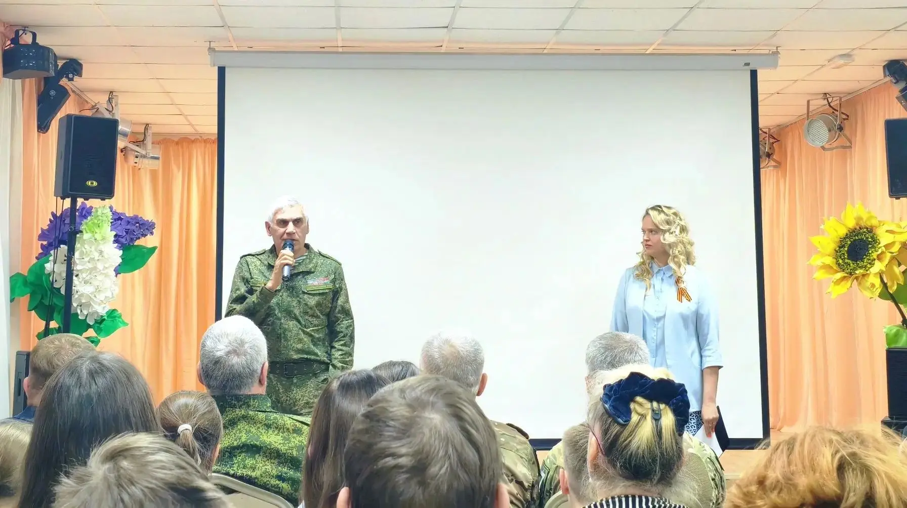 🌟 12 мая в ДЮЦ «Рифей» — «Диалог поколений»: встреча, которая вдохновляет! 🌟  12 мая в ДЮЦ «Рифей» п