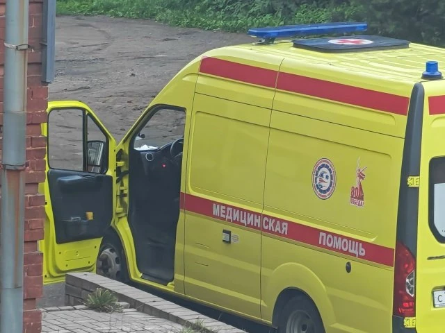 В Ярославле трое подростков попали в больницу после ДТП с мотоциклом
