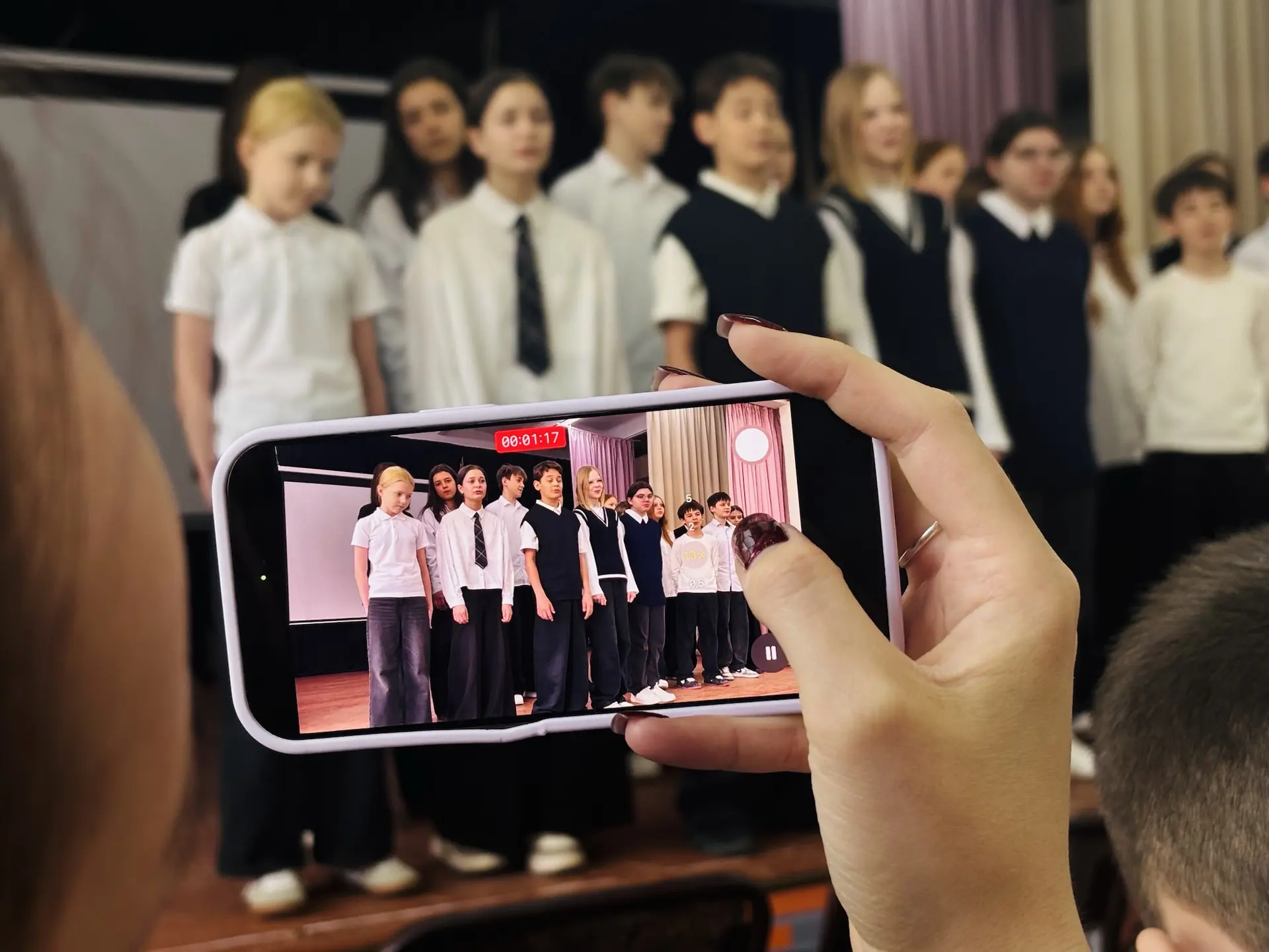 🎶 В пятницу, 8 мая, прошел фестиваль военных песен для учащихся 3-8 классов!