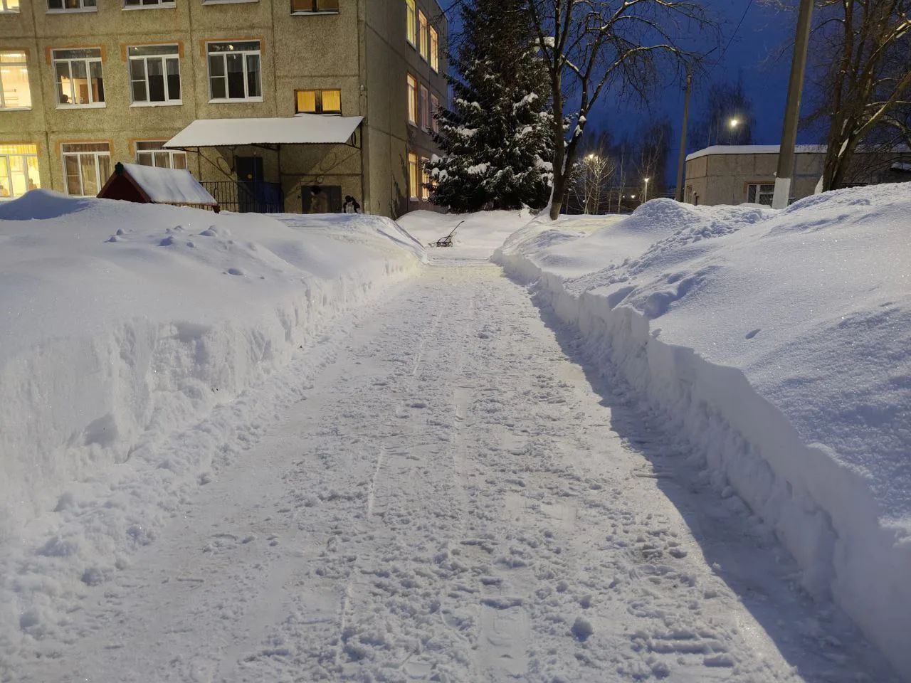 По поручению главы города Чебоксары Станислава Трофимова на особом контроле находится благоустройств