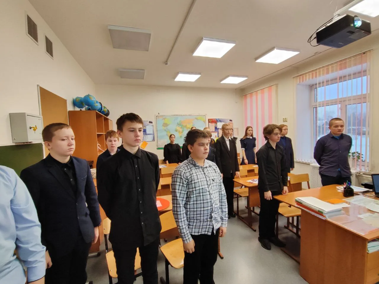 📣 День памяти воинов‑интернационалистов в нашей школе
Вчера в нашей школе прошли мероприятия, посвя