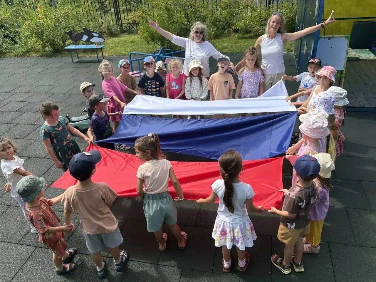 Три цвета - одна страна! 🇷🇺