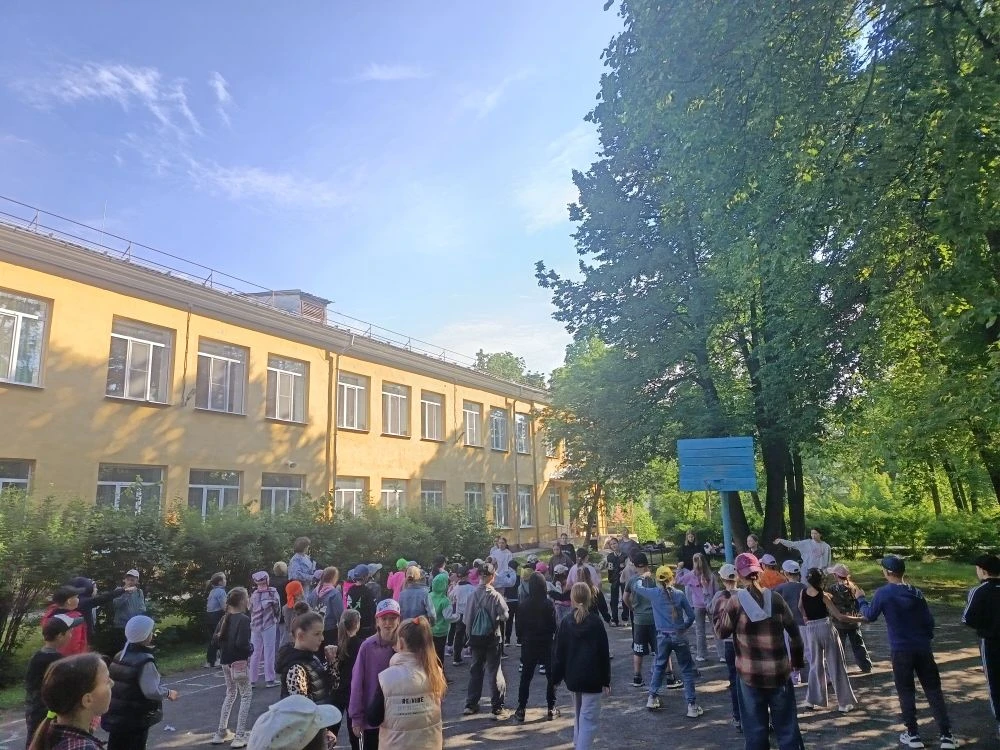Как прошёл день в нашем школьном лагере! ☀️