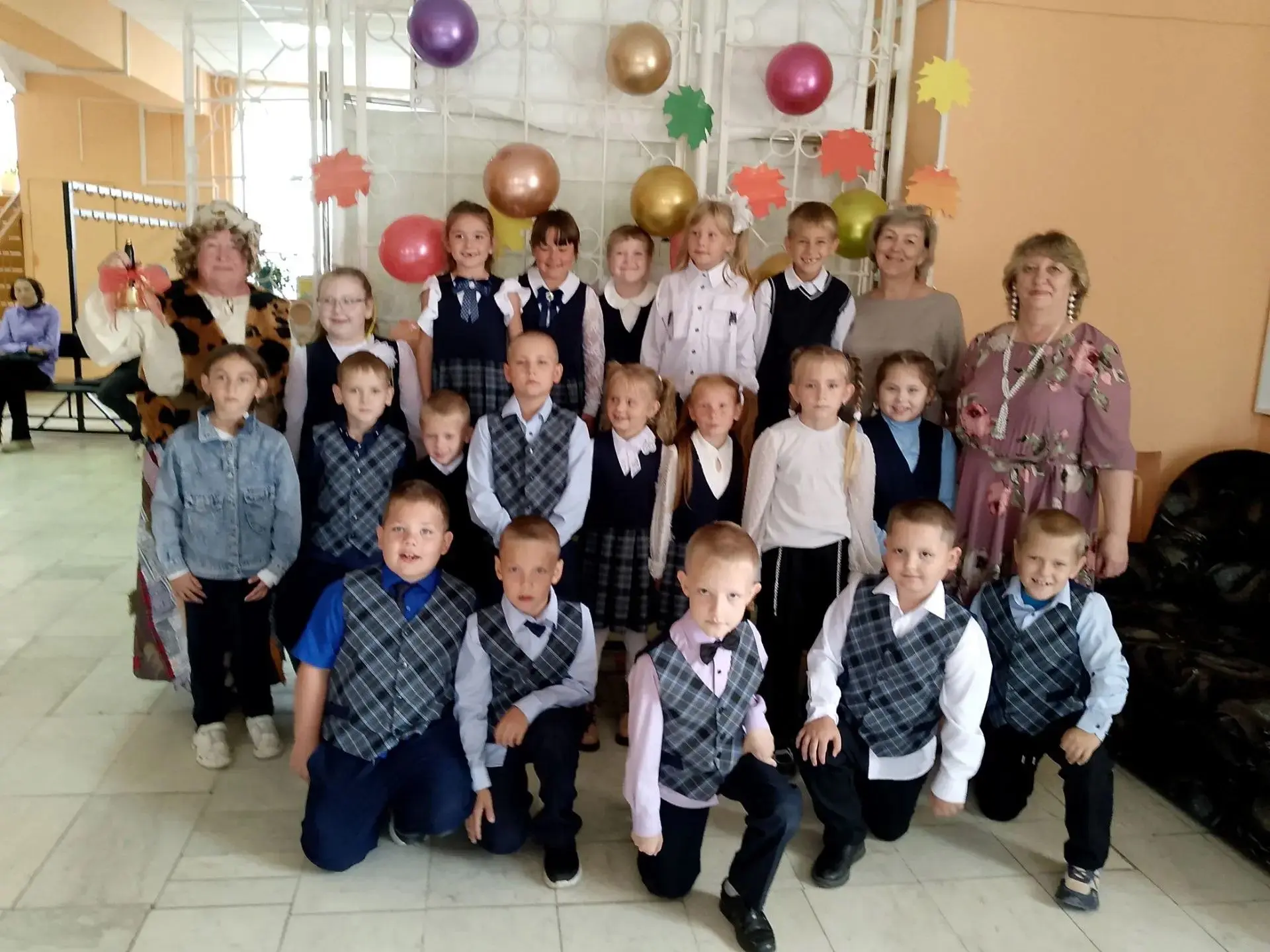 Счастливый смех и горящие глаза: наши первоклашки идут в школу! ❤️