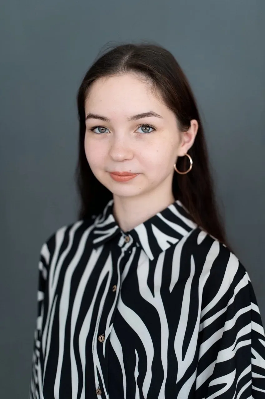 Доброе утро, любимая и весенняя столица!  Кто в парке главный волшебник? ✨ Нет, не фокусник. А тот, 