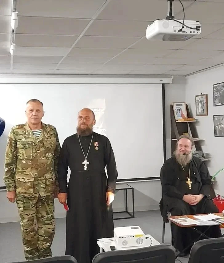 Настоятель храма в честь иконы Божией Матери "Скоропослушница" иерей Алексий Слабоус награжден памят