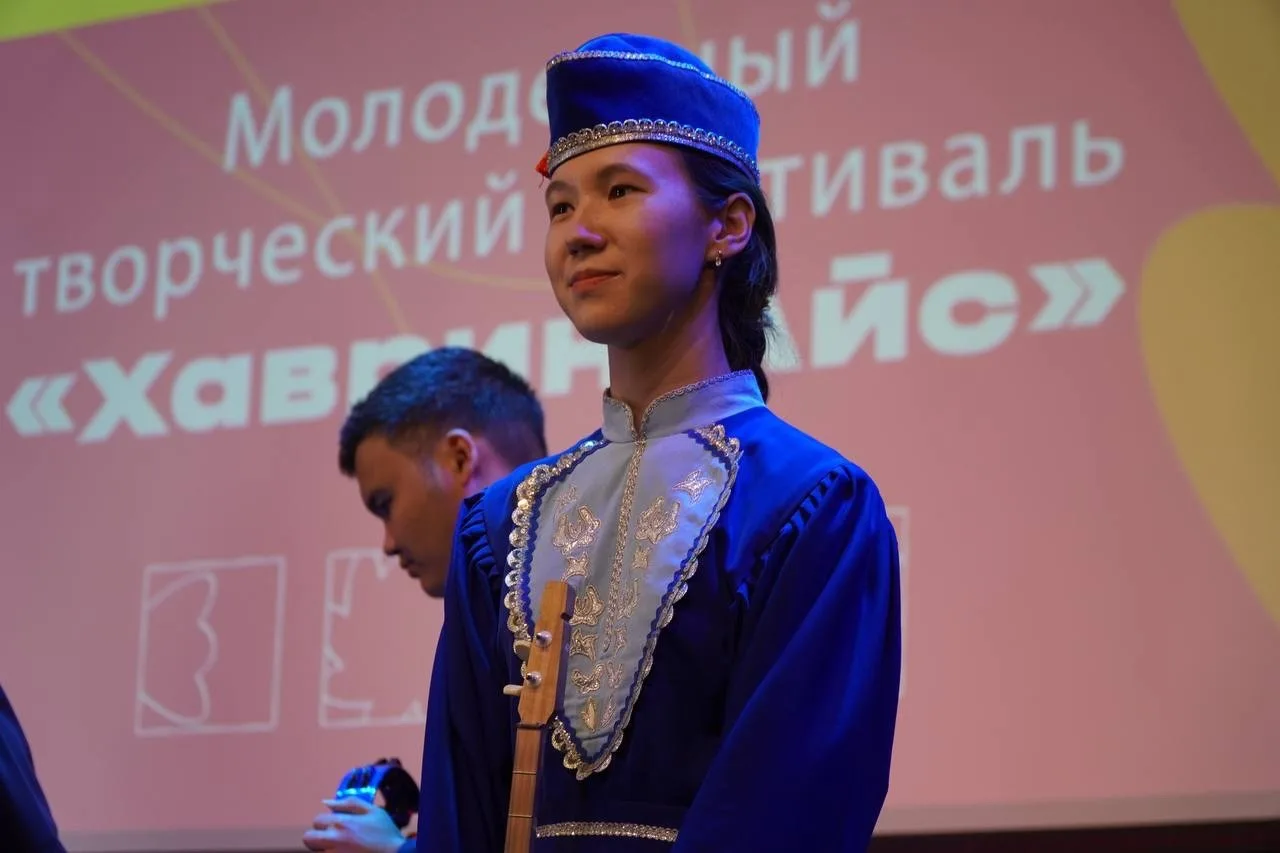 В КалмГУ началась не только жаркая пора учебы, но и время ярких творческих побед 🎭✨  С 16 по 17 мая 