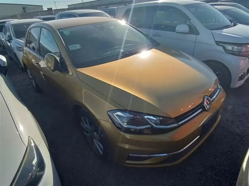 🎉 Поздравляем Сергея с покупкой Volkswagen Golf TSI High Line