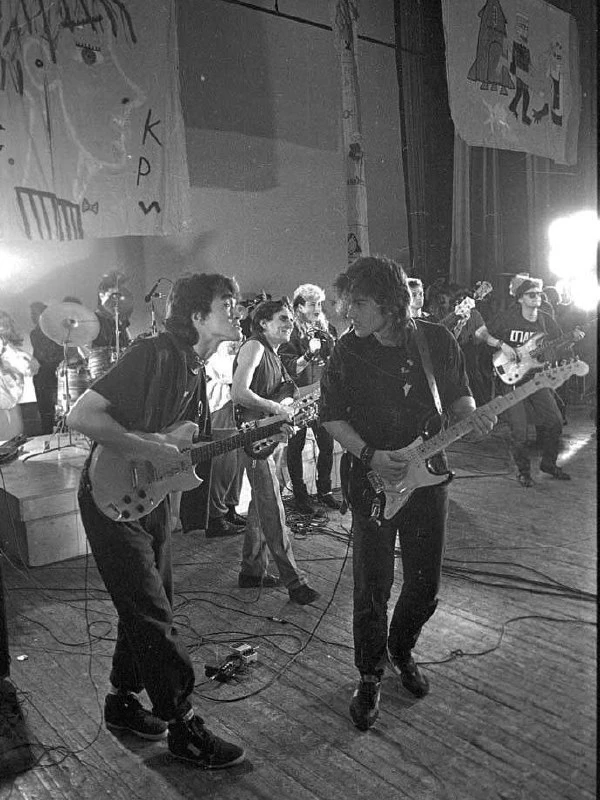 Цой жив: как найти Ленинград 80-х в Петербурге сегодня 🎸

Если хочется ненадолго уйти из современно