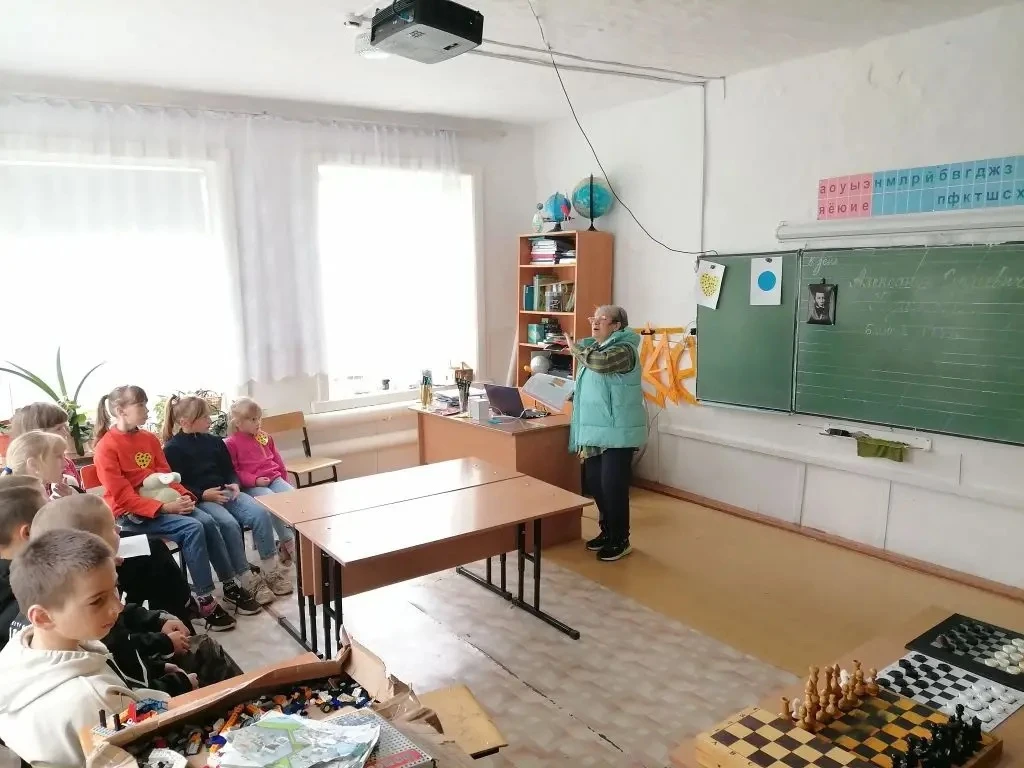 📚✨ Пятый день в лагере «Росинка»: встреча с великим Пушкиным! ✨📚

Сегодня в «Росинке» царила особа