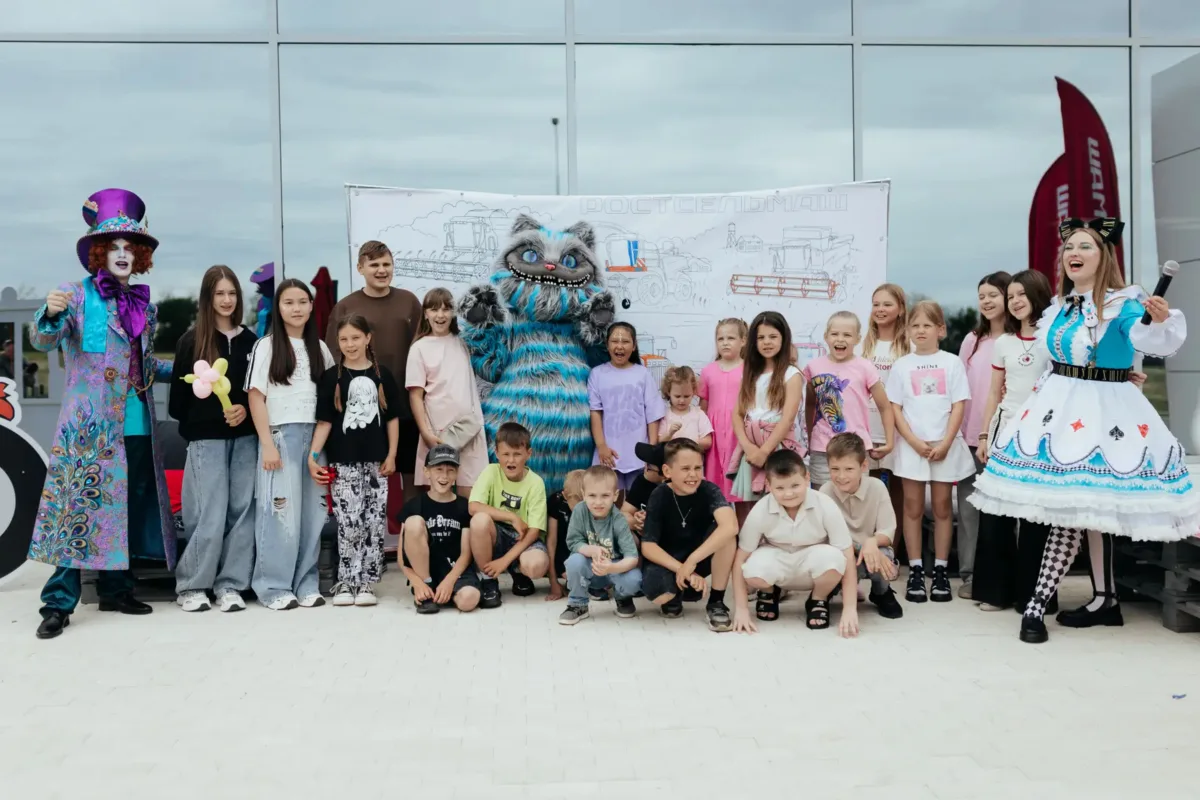 День защиты детей в «Комбайны и тракторы»: техника, драйв и тонны веселья! 🎉