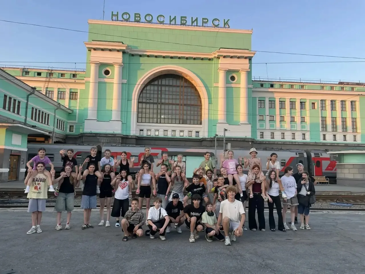 🏆🎉 Наши спортсмены прибыли в Горно-Алтайск на открытые республиканские соревнования по спортивной 