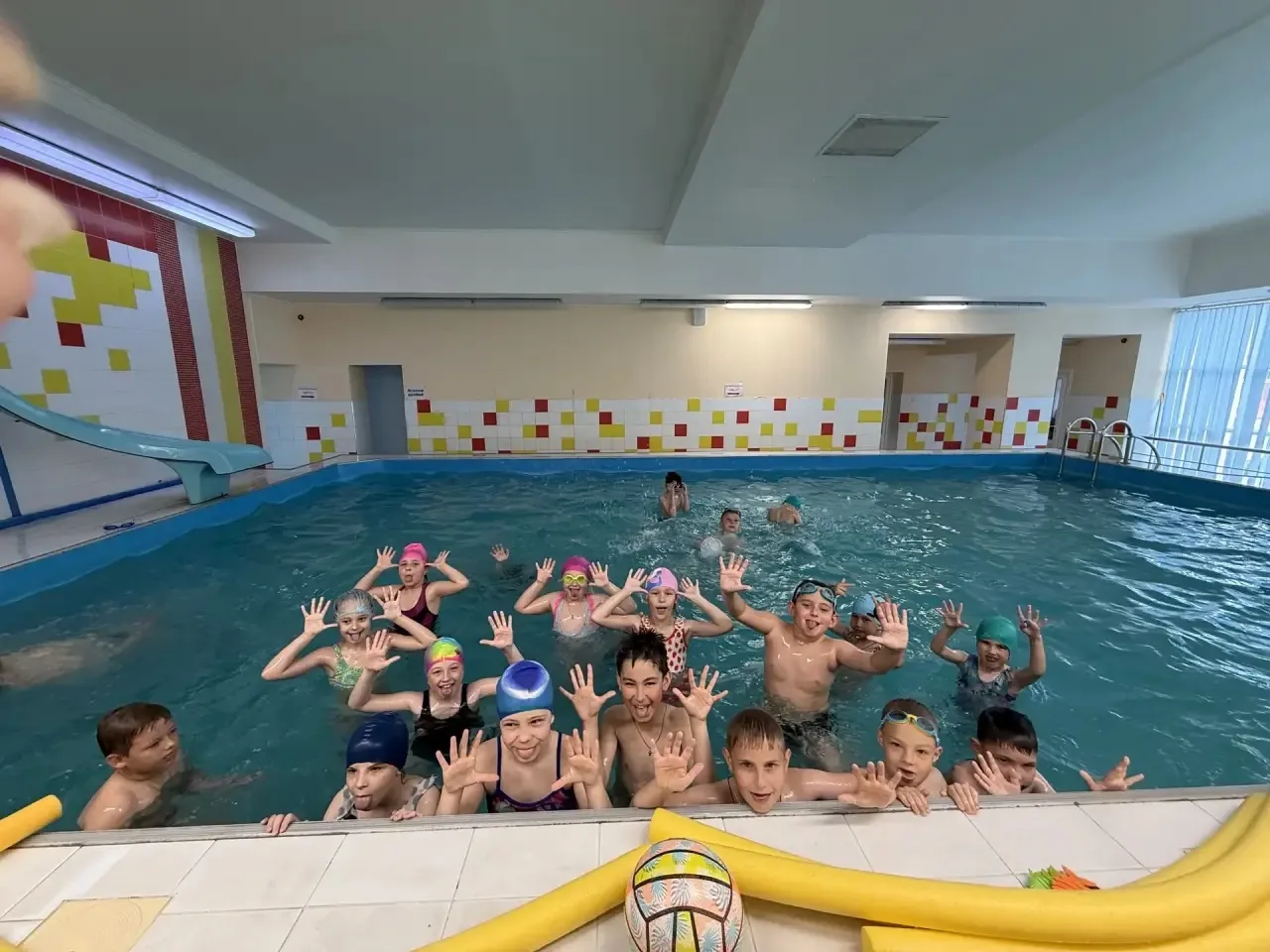 4 июня воспитанники лагеря «Галактика» посетили бассейн «Дельфин».🤩