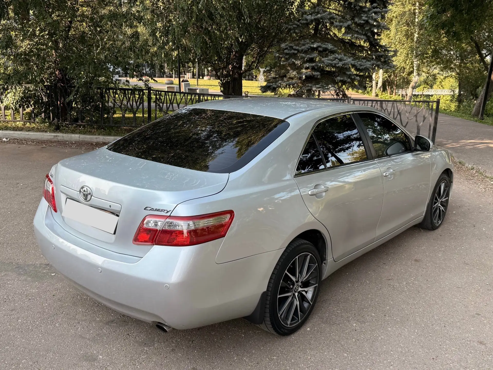 Toyota Camry XV40 рестайлинг! 2011 год, 2.4 автомат. Хорошая комплектация.