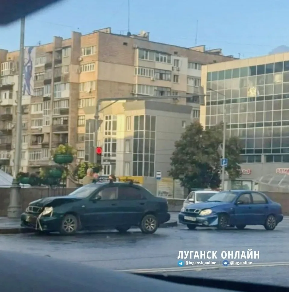 ДТП на Советской в Луганске.