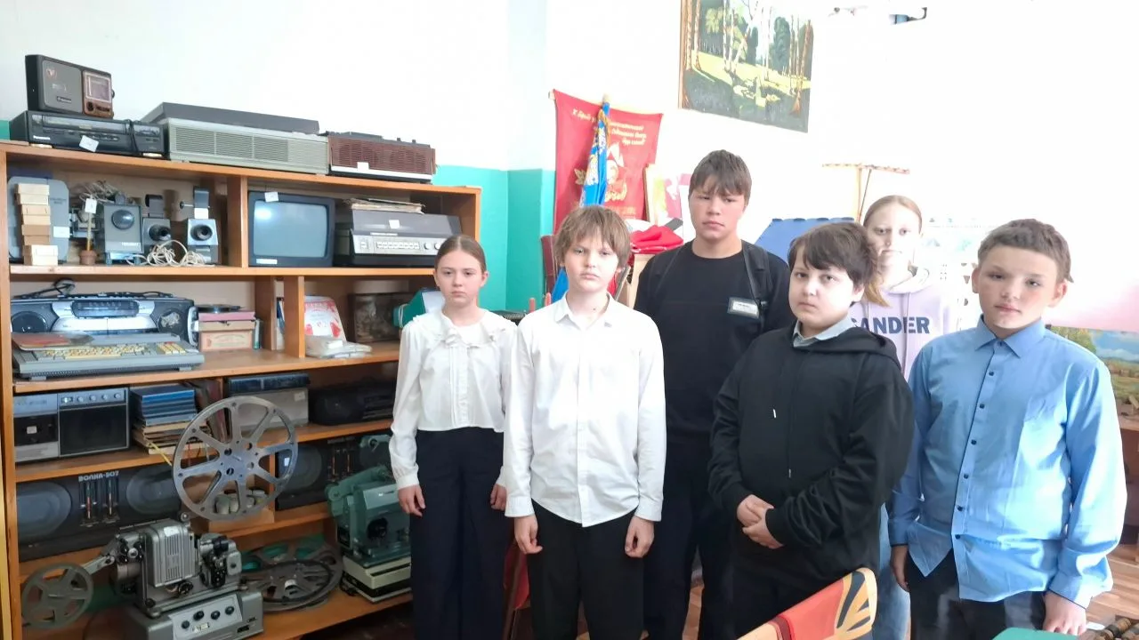 18 мая - Международный день музеев. В этот день в нашей школе советником по воспитатель...