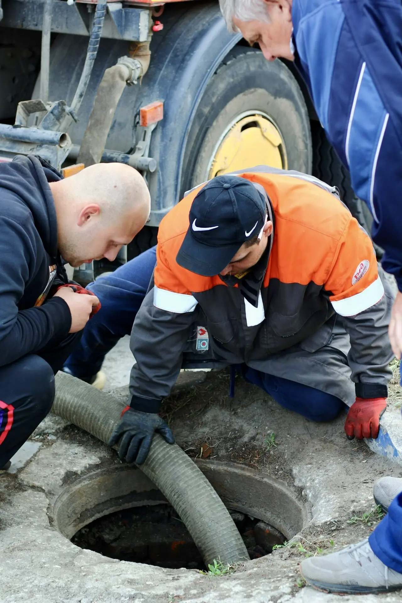Более 700 работ на сетях водообеспечения выполнил Мособлводоканал за неделю 
🛠Специалисты Мособлвод