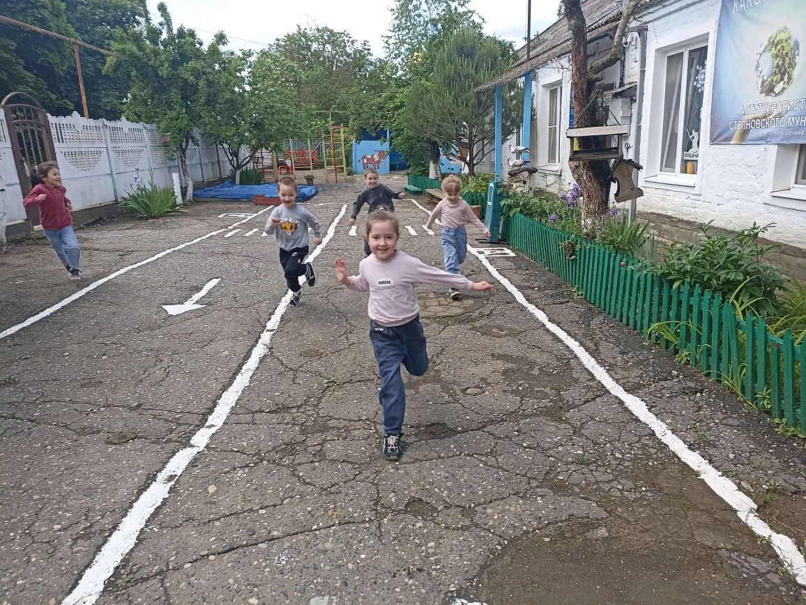 Подвижные игры для дошкольников — это не только развлечение, но и важный инструмент все...