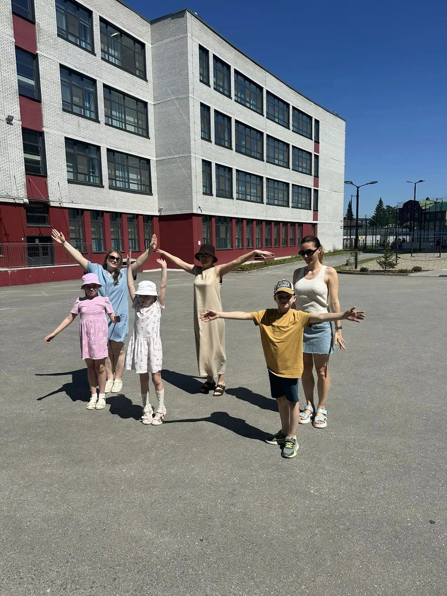 ☀️Солнечным днем 2 июня ребята лагерной смены «Мы вместе или Шире круг» окунулись с самого утра в ат