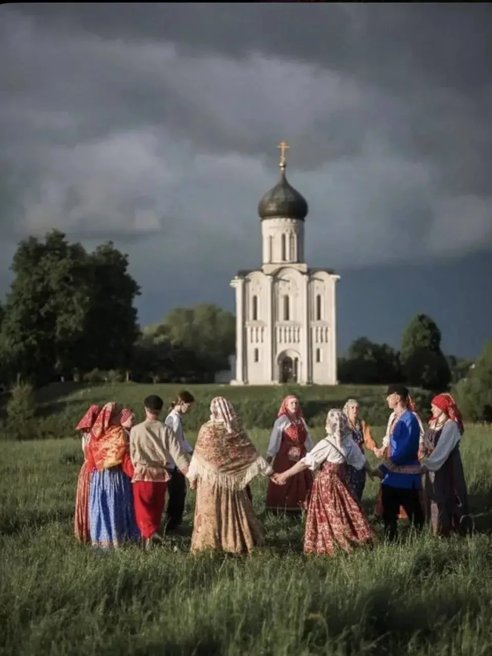 🇷🇺Дорогие друзья, дорогие соотечественники!

🇷🇺Сегодня мы отмечаем великий праздник – День Росси