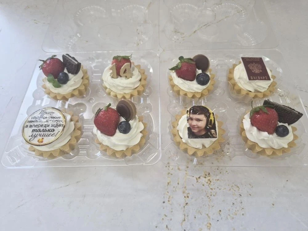 🧁К заказным тортам вы можете заказать наборы пирожных!🧁