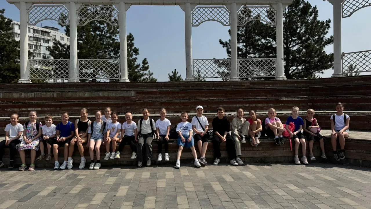 В Ансамбле хореографических миниатюр «Надежда» Центра детского творчества Ворошиловского района в ра