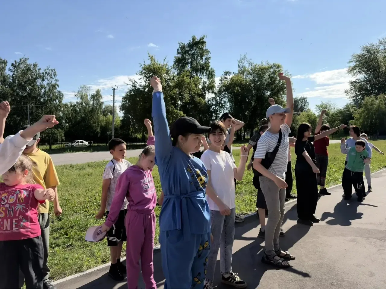9 день — «День семьи» 

Сегодняшний день в нашем лагере был наполнен яркими красками, творчеством и,
