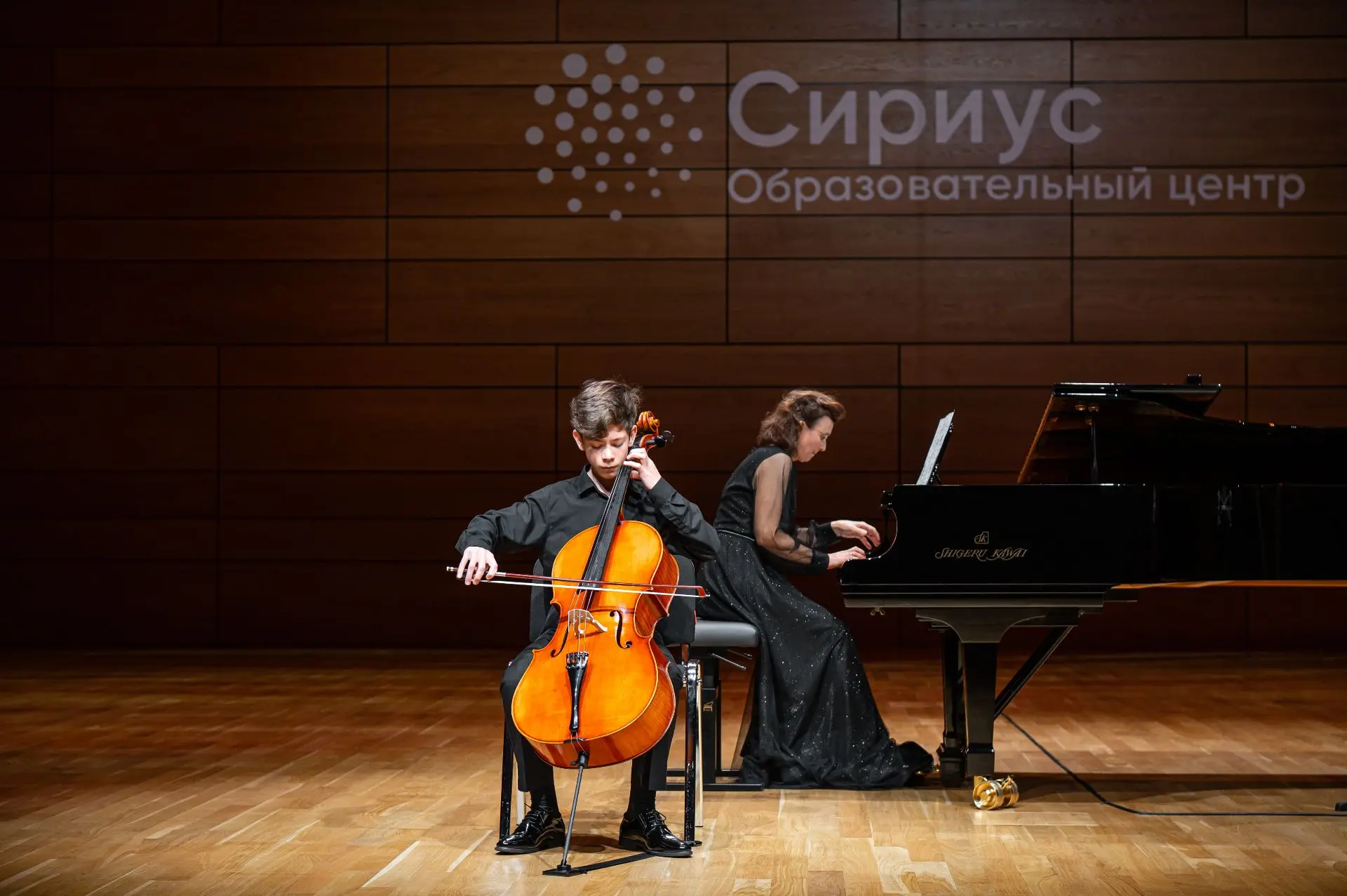 Вдохновляющий дуэт: концерт «Музыка для альта и виолончели»
 
Юные музыканты июньской программы «Муз