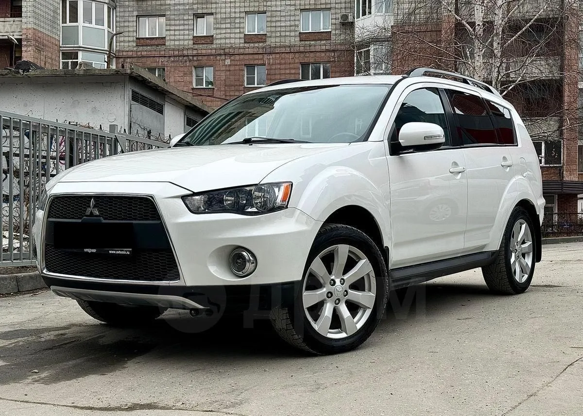 История одного авто: Mitsubishi Outlander