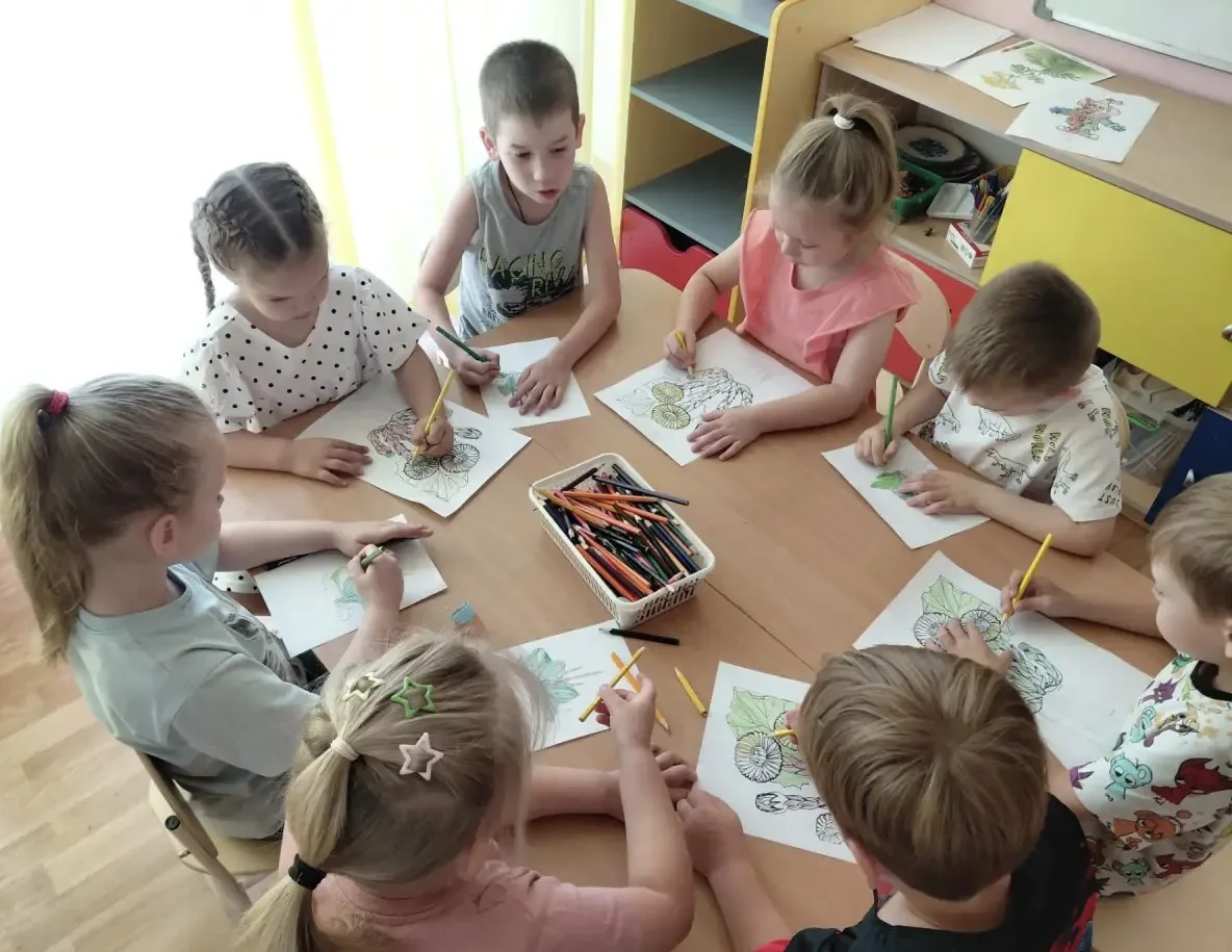 Маленькие исследователи: путешествие в мир лекарственных растений! ☀️🌿

На этой неделе наша группа 