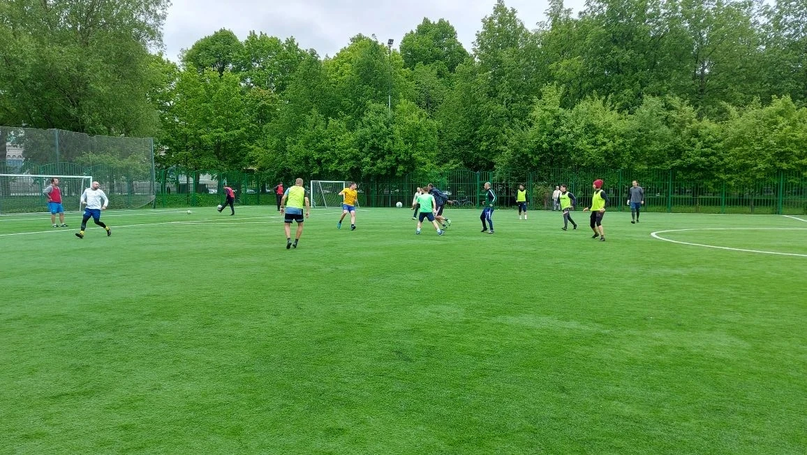 ⚽☀ Выходные — отличное время для спорта, движения и любимой игры!