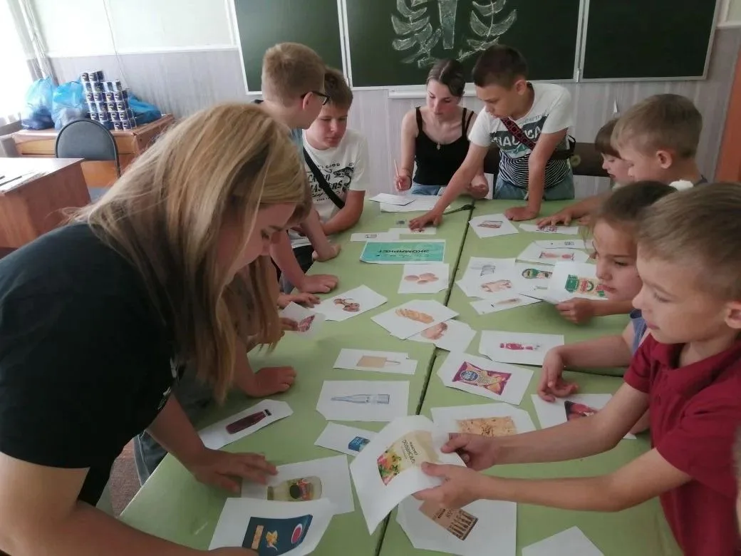 Седьмой  день в летнем лагере "Гайдаровец" МБОУ «СОШ № 2 г.Щигры Курской области» был посвящен эколо