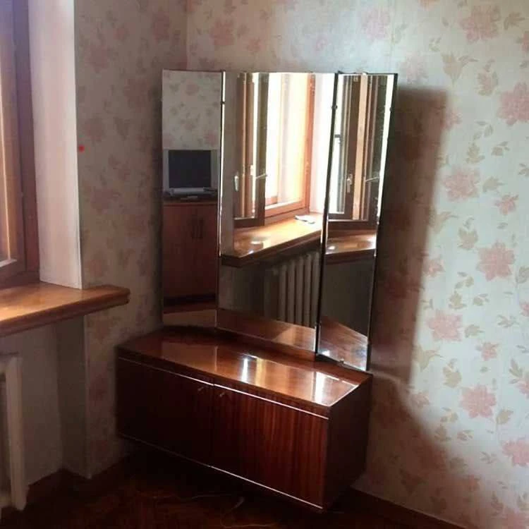 Тест на возраст: та самая мебель, которая была у многих 

Помните, как она называлась?
👍– трельяж
❤