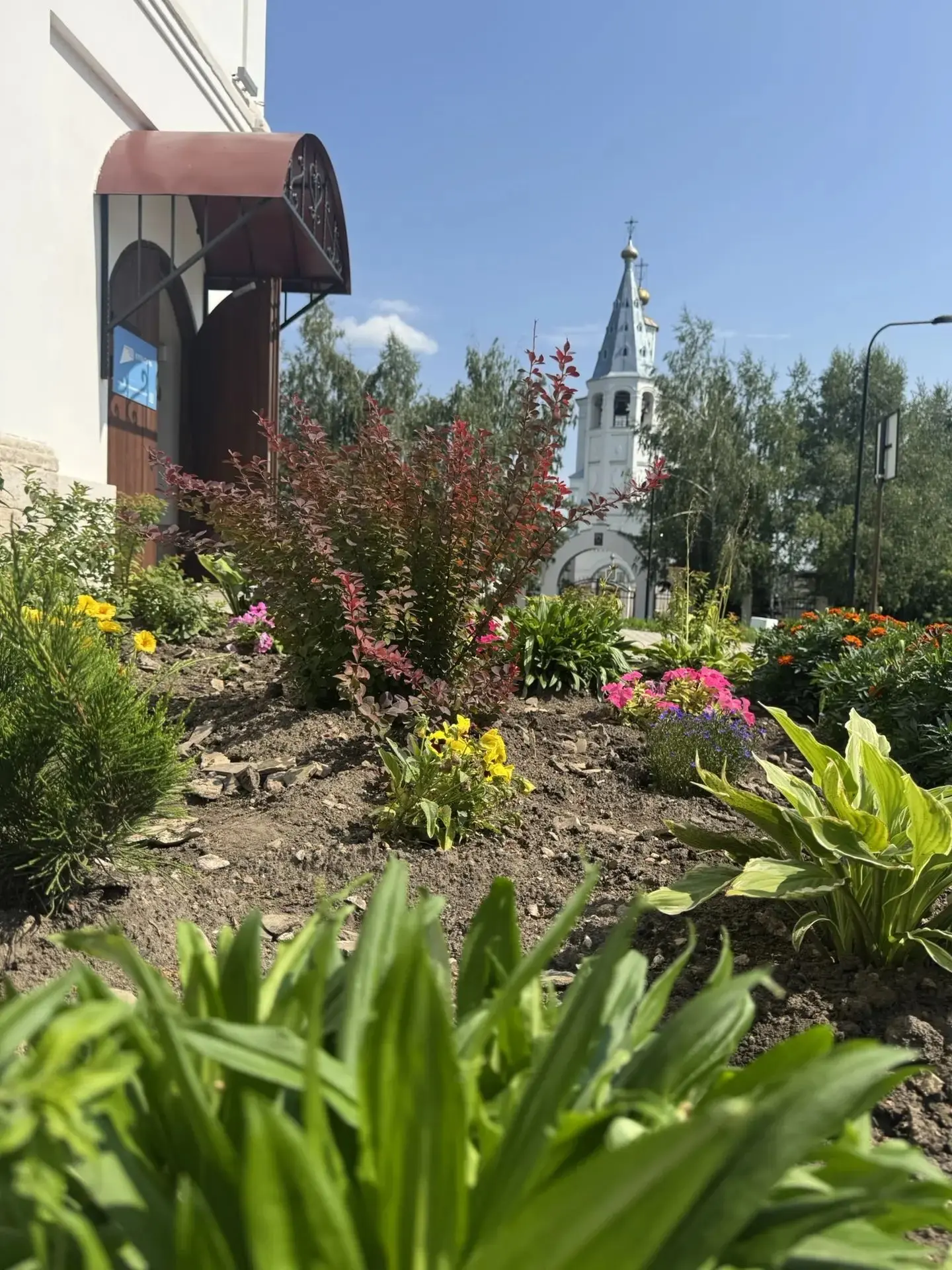 Керамика буквально под ногами…