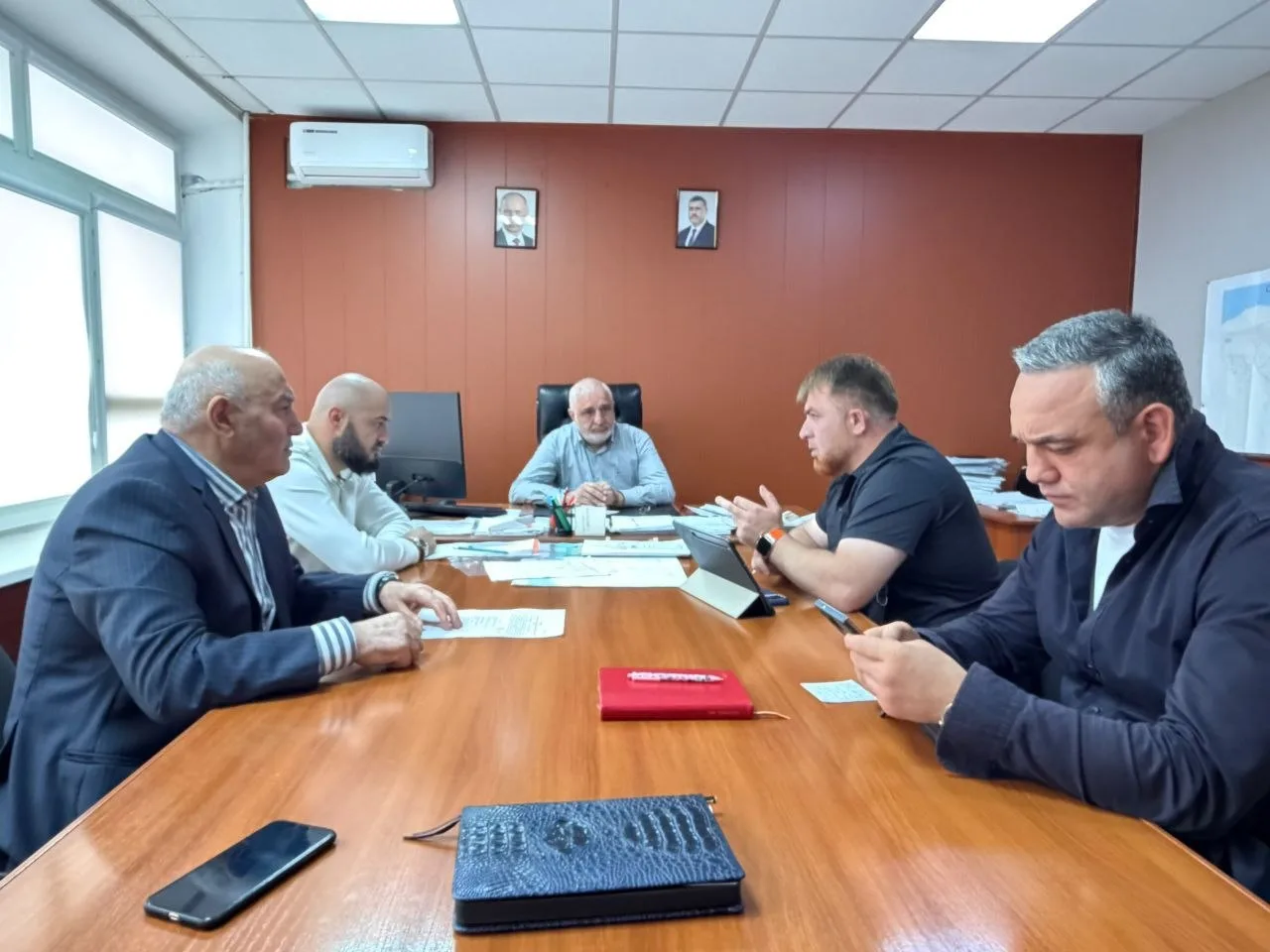 🏗️ Совещание по ФКГС прошло в Каспийске