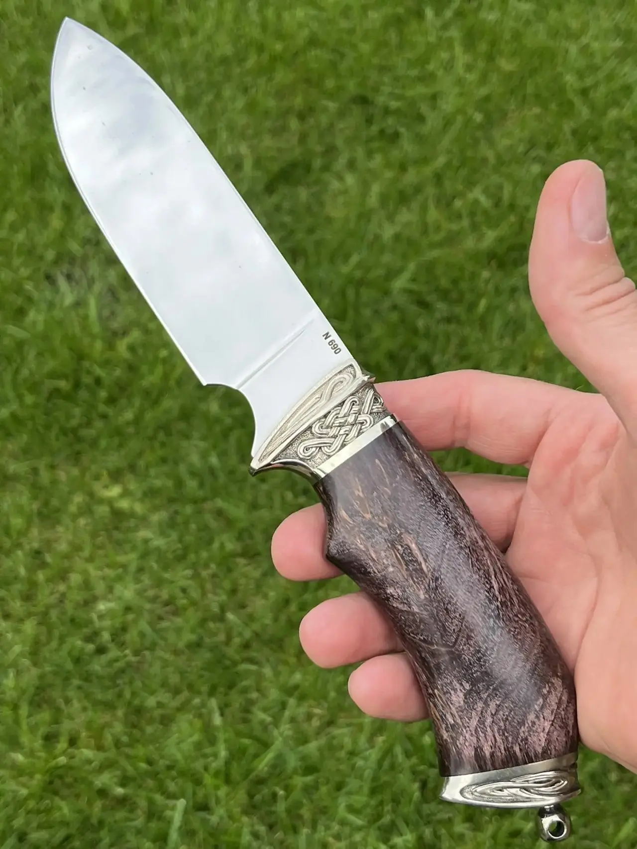 Встречайте нож «Охотничий» из стали N690‼️🔥Создан для дела: уверенно разделывает трофе...